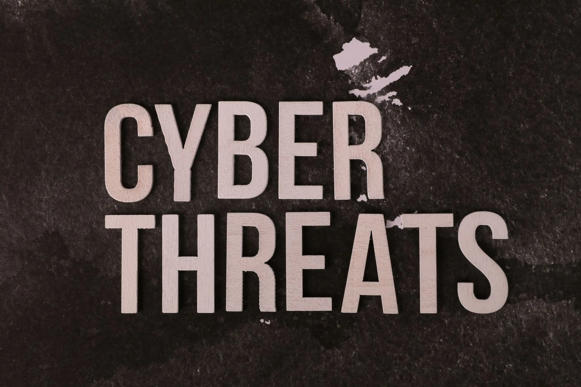 Threat Hunting no SOC: Hipóteses, ATT&CK e Sigma na Prática